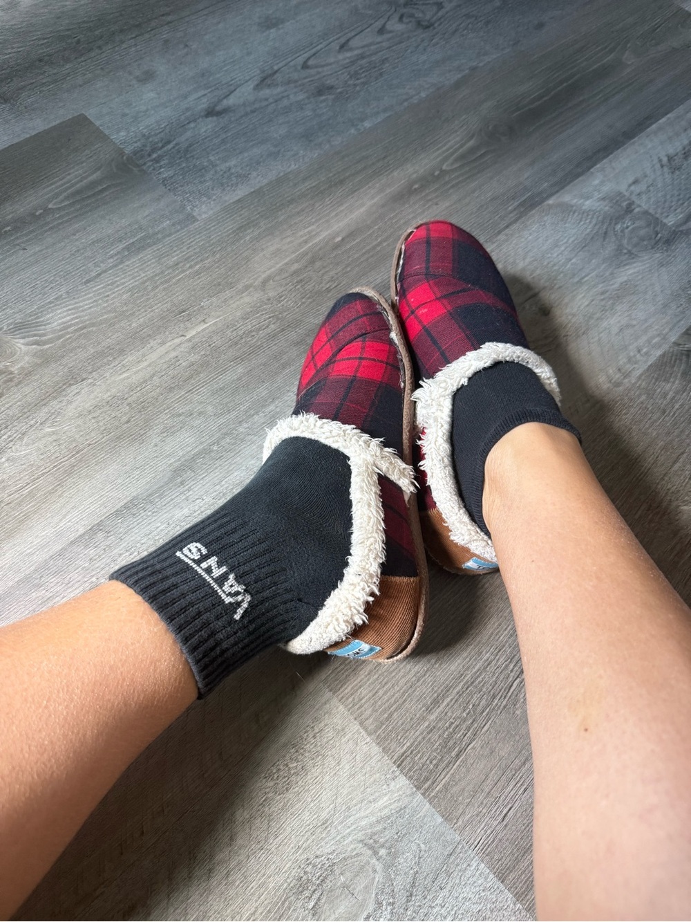 Mismatched VANS Plain Black Socks Gym Workout Used